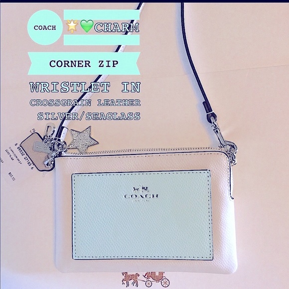 🎉HP🎉COACH (MULTIPLE CHARMS) CORNER ZIP WRISTLET/color:silver/sea glass/chalk - Picture 3 of 15